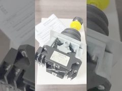 Le joystick Schneider