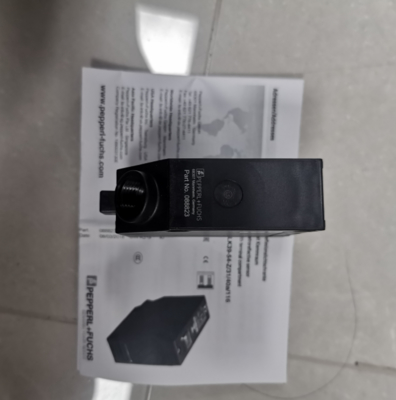 Brand New Authentic RLK39-54-Z/31/40A/116 Diffuse Reflective Photoelectric Sensor