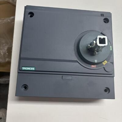 3VA9687-0FK23 door mounted rotary operator standard IEC IP65