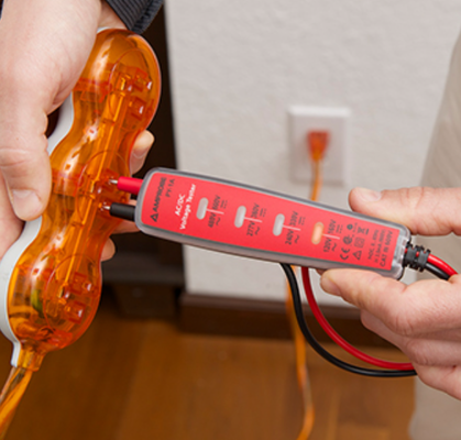 new fluke Amprobe PY-1A Voltage Tester，Test for presence of voltage and indicates voltage level
