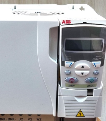 ABB DRIVES LV AC MACHINERY DRIVE MODULE ACS355-03E-31A0-4 Pn 15kW,12n 31A ,3AUA0000058193