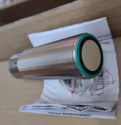 100% NEW and Original PEPPERL+FUCHS Sensor UC2000-30GM-E6R2-V15