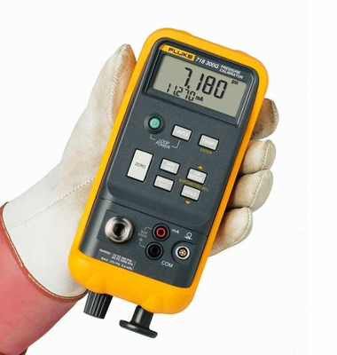 Le calibrateur de pression Fluke 718 est en stock