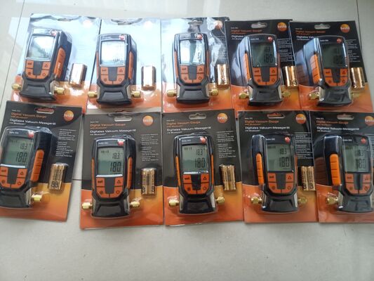 Testo 552 Digital Pressure Gauge with 0 to 0.39 psi Range Bluetooth 4.0 and IP42 Protection
