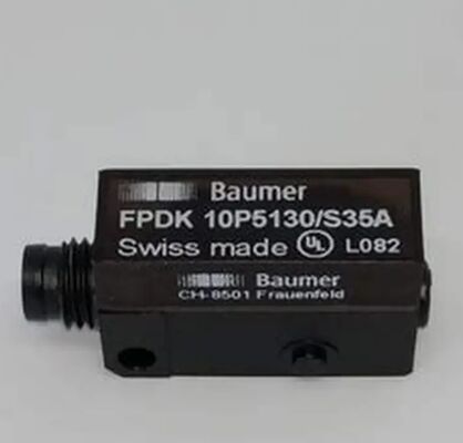 Baumer Photoelectric Retro-reflective Sensor with Pulsed Red LED 3.5 m Range and M8 4-pin Connector
