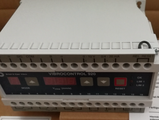 Original SCHENCK Bruel & Kjaer Vibro VC-920 Vibration Monitor with 230 V AC Power and IP 20 Protection